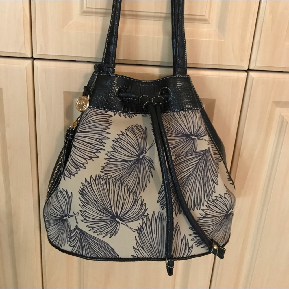 Brahmin Shoulder Bag. NWOT. Very Unique!